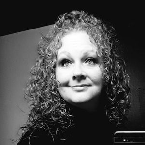 Meet your Posher, Laurie Spall